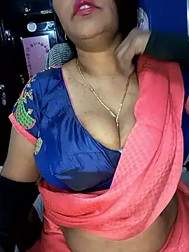 Snapshot of KannadaTamilTeluguBeauty chatting on January 11, 7:24 am KannadaTamilTeluguBeauty online show from January 11, 7:24 am