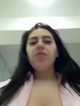 Snapshot of Andrestarr chatting on February 1, 2:48 pm Andrestarr online show from February 1, 2:48 pm