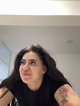 Snapshot of Andrestarr chatting on February 2, 2:49 pm Andrestarr online show from February 2, 2:49 pm