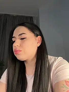 Snapshot of Andrestarr chatting on February 26, 7:02 pm Andrestarr online show from February 26, 7:02 pm