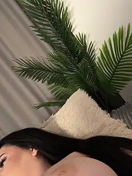 Andrestarr online show from April 15, 5:42 pm