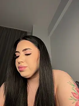 Snapshot of Andrestarr chatting on April 25, 7:22 pm Andrestarr online show from April 25, 7:22 pm