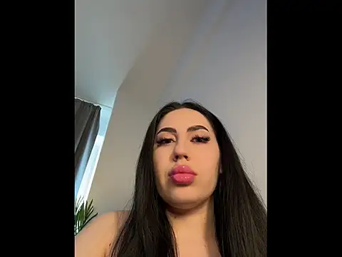 Snapshot of Andrestarr chatting on May 1, 1:16 pm Andrestarr online show from May 1, 1:16 pm