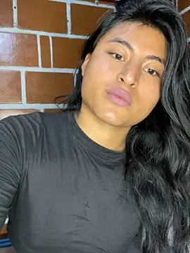 Snapshot of Michelle_Narvaez chatting on December 20, 12:18 am Michelle Narvaez online show from December 20, 12:18 am