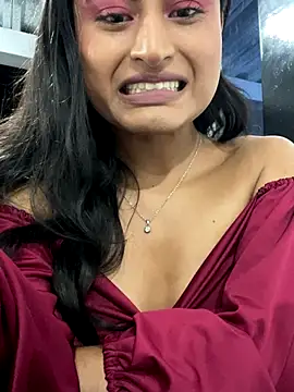 Snapshot of Michelle_Narvaez chatting on December 21, 3:13 am Michelle Narvaez online show from December 21, 3:13 am