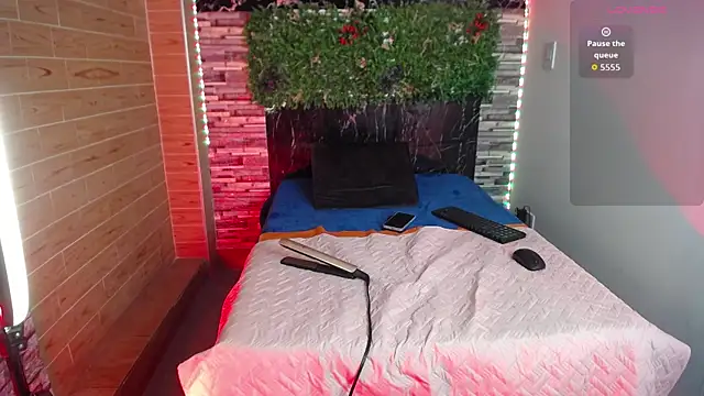 Snapshot of dayis_durand chatting on September 29, 8:13 pm dayis durand online show from September 29, 8:13 pm