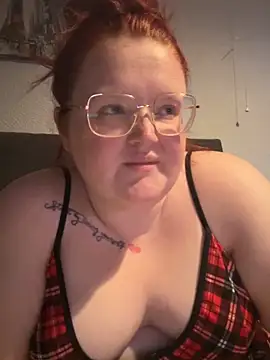 Snapshot of AmberBliss-X chatting on May 7, 7:19 pm AmberBliss-X online show from May 7, 7:19 pm