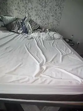 Lokomotivvv0707 online show from November 22, 11:09 am