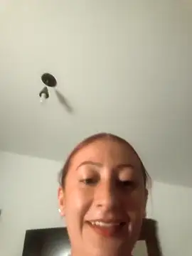 milenacardona online show from October 18, 12:02 am