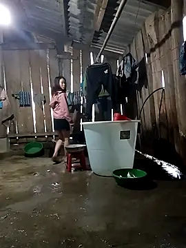 bonnie-00 online show from October 31, 11:50 pm