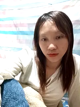 Snapshot of bonnie-00 chatting on May 11, 4:29 am bonnie-00 online show from May 11, 4:29 am