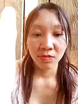 Snapshot of bonnie-00 chatting on May 13, 10:56 am bonnie-00 online show from May 13, 10:56 am