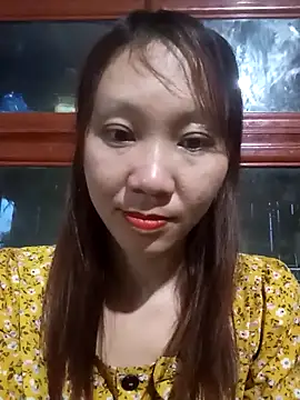 Snapshot of bonnie-00 chatting on May 17, 11:39 am bonnie-00 online show from May 17, 11:39 am