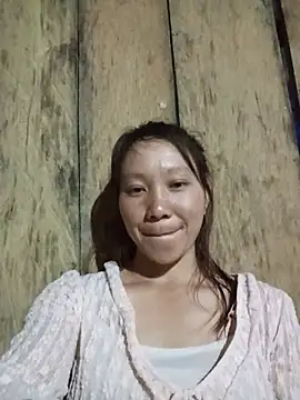 Snapshot of bonnie-00 chatting on May 24, 12:10 pm bonnie-00 online show from May 24, 12:10 pm