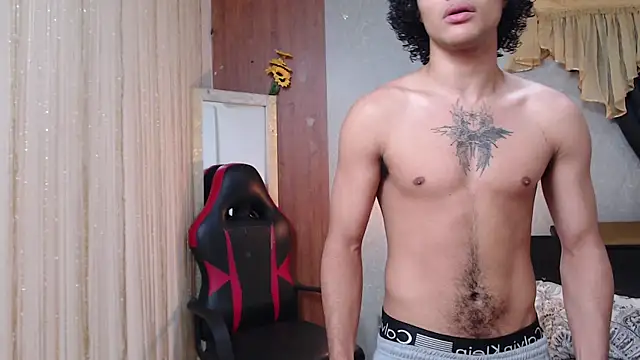 Snapshot of fire_drako_ chatting on April 21, 9:28 pm fire drako online show from April 21, 9:28 pm
