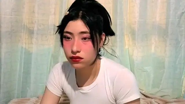 Sullyoonn online show from November 12, 11:36 pm