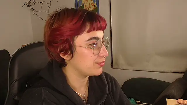 Miacatsito3 online show from February 6, 12:37 am