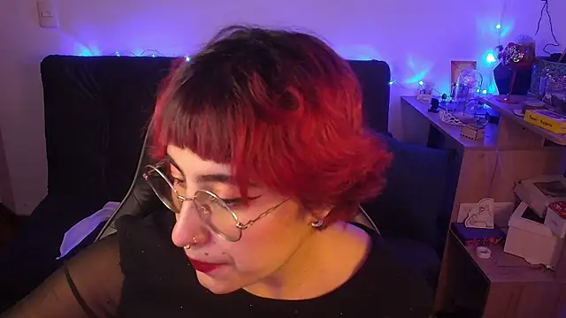 Miacatsito3 online show from March 19, 2:15 am