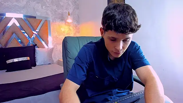 kraven lust online show from December 20, 3:02 am