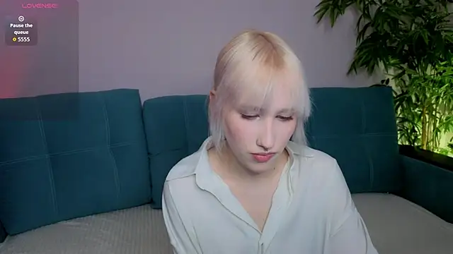 evlica online show from March 10, 2:11 pm