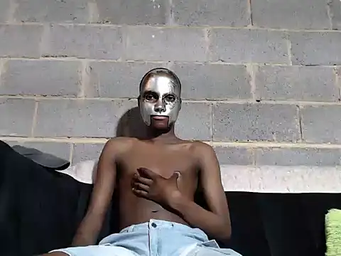 Snapshot of Romeo_Favent chatting on September 18, 4:31 pm Romeo Favent online show from September 18, 4:31 pm