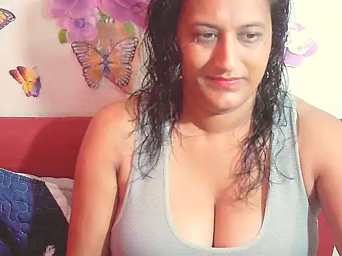Snapshot of Indiansexyboobs18 chatting on September 23, 8:50 am Indiansexyboobs18 online show from September 23, 8:50 am
