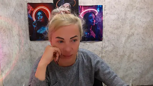 EmmaCat  online show from October 21, 3:51 am