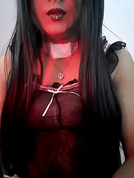 Cutie-Whiskey1 online show from December 4, 8:45 am