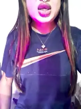 Cutie-Whiskey1 online show from December 17, 7:42 pm