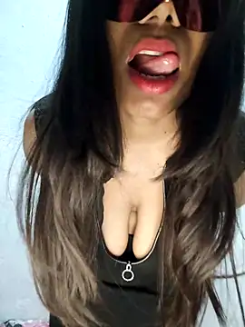 bigcutecouple online show from April 10, 8:02 pm