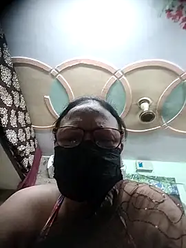 thehotlady online show from October 3, 5:37 am