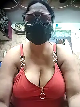 thehotlady online show from March 13, 6:31 am