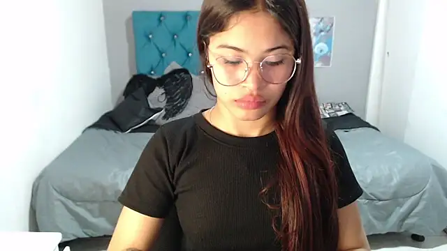 Snapshot of mia_sexgirl chatting on February 16, 12:34 pm mia sexgirl online show from February 16, 12:34 pm