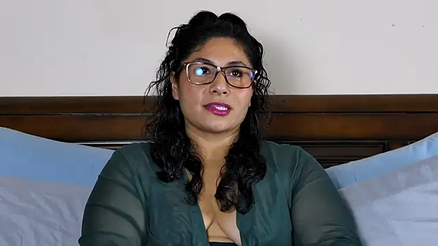 juicyteacher online show from October 7, 12:30 am