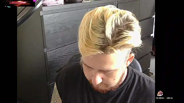 ThatAltGuy online show from October 21, 8:37 am