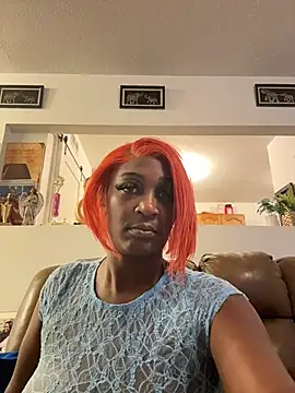 Snapshot of GoddessScott chatting on October 31, 3:07 am GoddessScott online show from October 31, 3:07 am