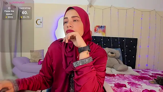 Snapshot of ShanaJamil chatting on May 4, 12:01 pm ShanaJamil online show from May 4, 12:01 pm