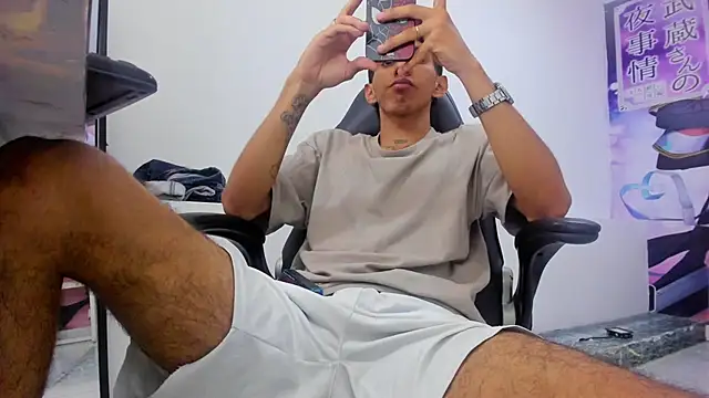 Snapshot of Axeel_Boy chatting on October 8, 7:22 pm Axeel Boy online show from October 8, 7:22 pm