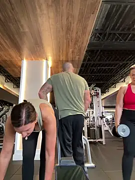 Snapshot of 3totangox chatting on December 14, 3:17 pm 3totangox online show from December 14, 3:17 pm