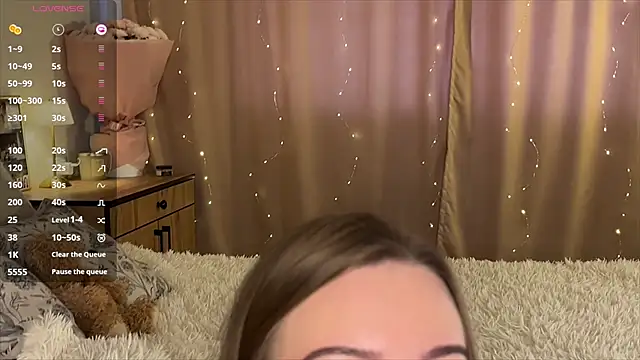 Amelia Ray  online show from April 16, 8:59 am