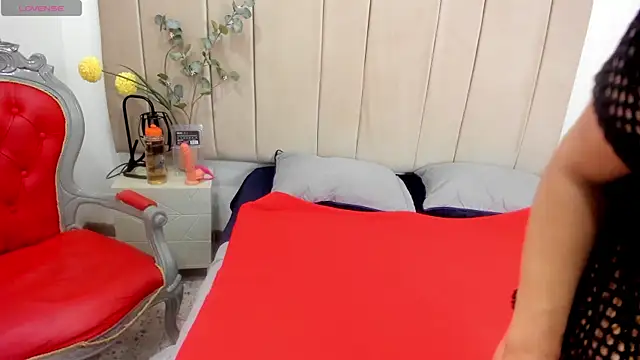 paultte online show from April 10, 1:38 pm