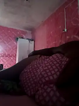Snapshot of Rosabela04 chatting on May 5, 4:59 pm Rosabela04 online show from May 5, 4:59 pm