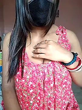 Snapshot of Bengalibeauty96 chatting on May 31, 2:42 am Bengalibeauty96 online show from May 31, 2:42 am