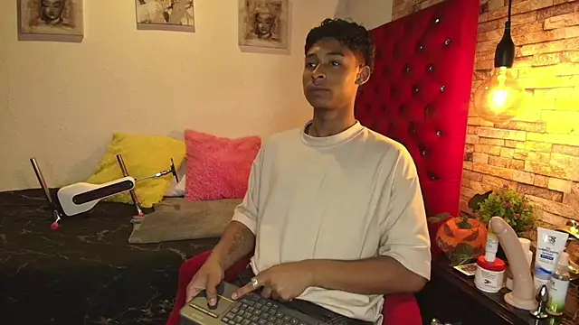 CoffeNaughty nom online show from October 22, 4:24 am