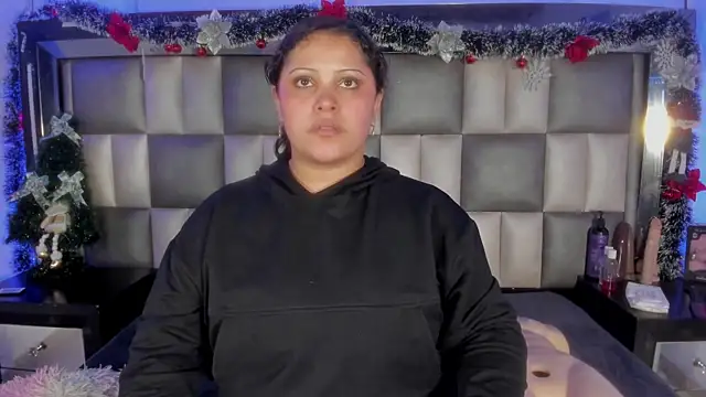 abbiecollins js online show from January 7, 4:37 am