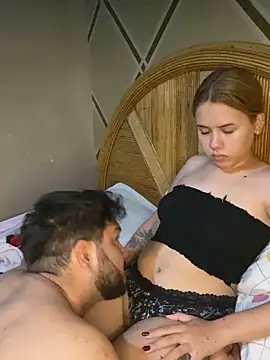 coupleyys online show from April 5, 6:38 pm