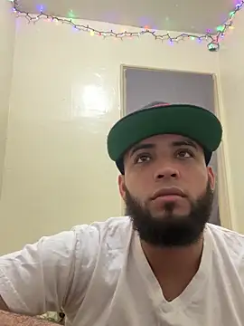 LeoPR00 online show from December 16, 1:10 am