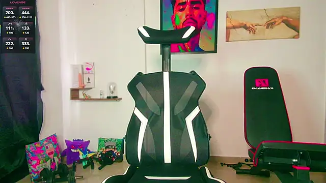 JordanRossie online show from February 1, 6:39 pm