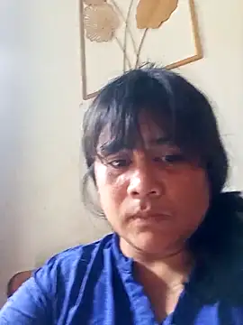 Snapshot of slutty_pinay12 chatting on February 4, 6:41 am slutty pinay12 online show from February 4, 6:41 am