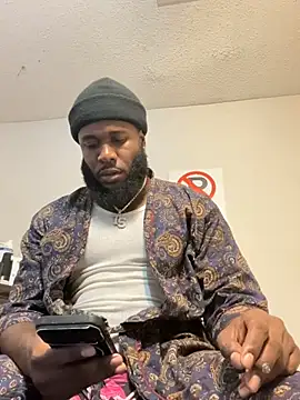 nymphoandthebeast69 online show from December 3, 1:02 am